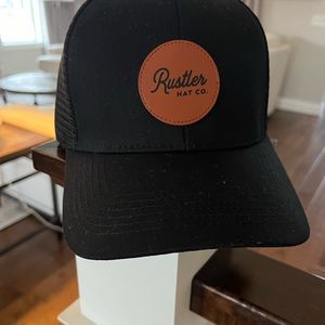 Rustler Hat Trucker Hat, Black, new